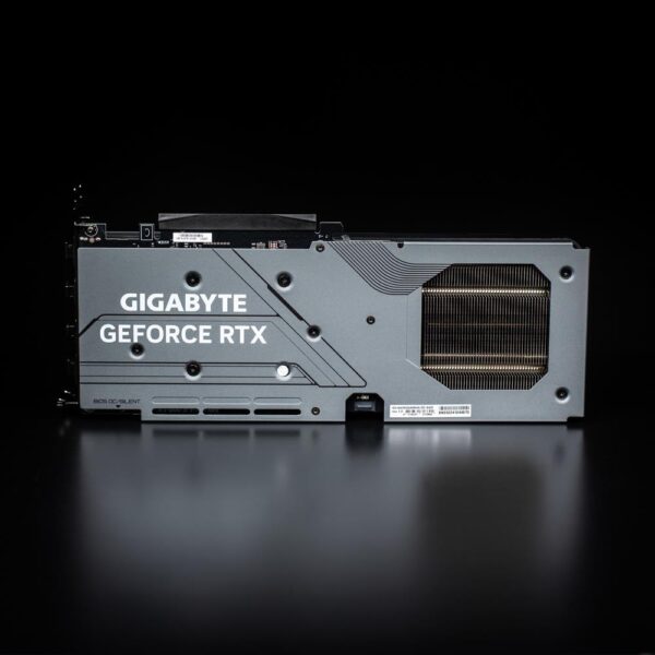 Gigabyte GeForce RTX­­ 4060 GAMING OC 8G [GV-N4060GAMING OC-8GD] - Imagen 6
